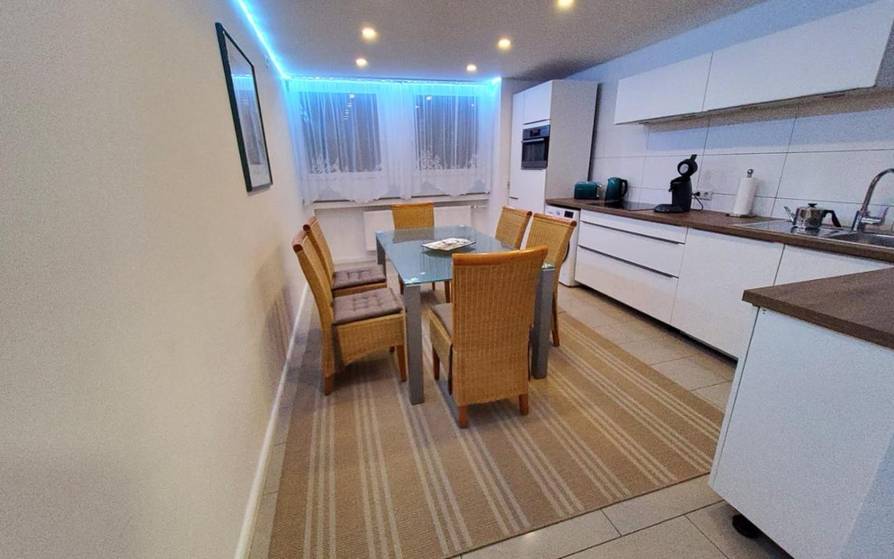 3 Zimmer Wohnung - Keine Party Wohnung ! 6 Personen 뒤셀도르프 외부 사진